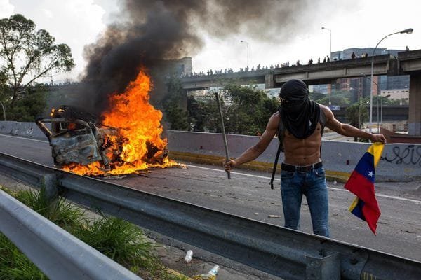venezuela-disturbios-02